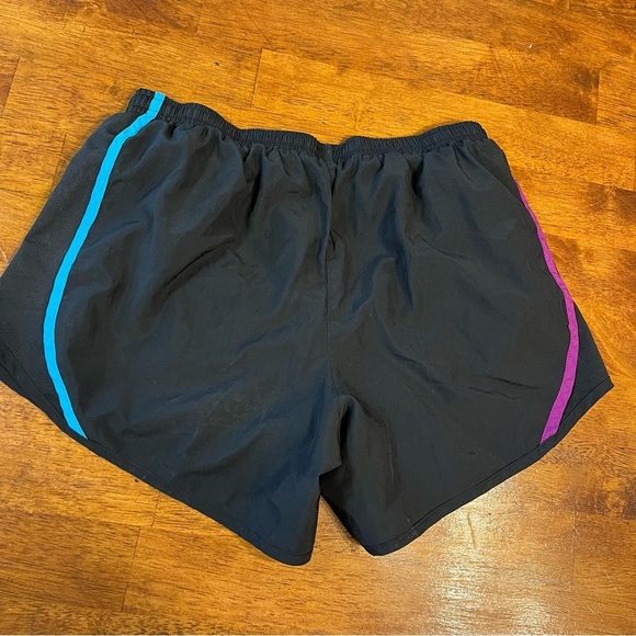Girls Nike Black Dri-fit shorts with blue pink purple teal accents size XL - Picture 4 of 4
